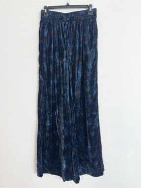 Eze Sur Mer Anthropologie Blue Velvet floral pull on wide leg pants